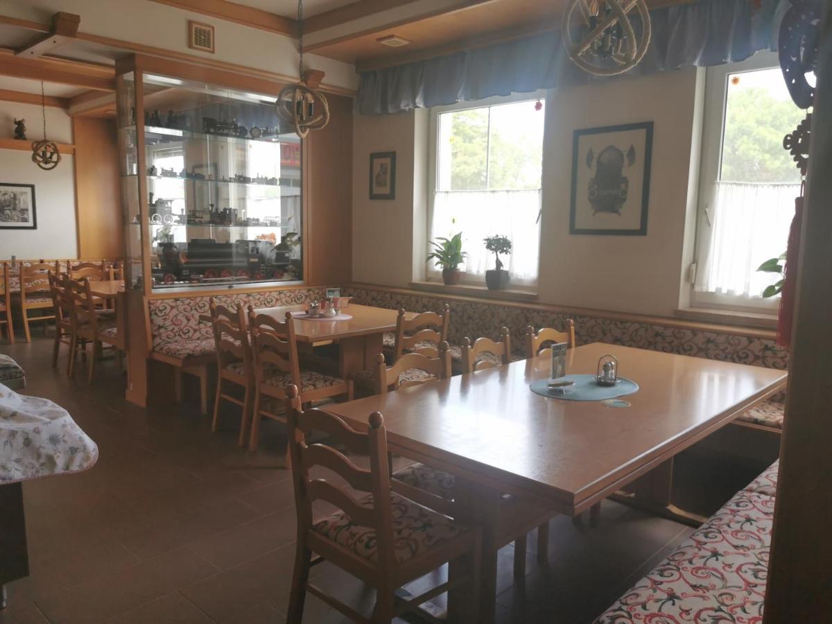 Lei'S Wok Hotell Neusiedl am See Exteriör bild